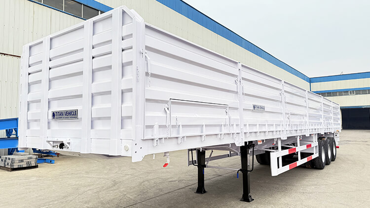 Tr&aacute;iler de Paredes Laterales de 3 Ejes en Venta en Costa Rica