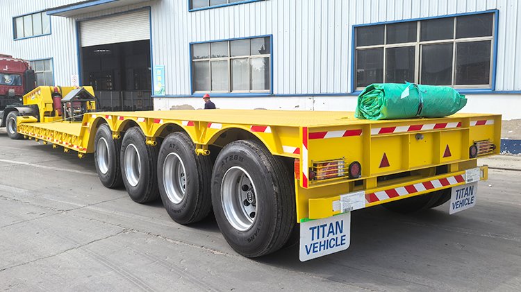 Semirremolque Lowboy Cuello de Ganso 4 Ejes 100 Toneladas En Venta En Costa Rica