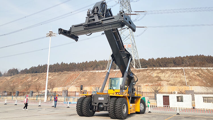 Precio Reach Stacker para contenedores XCMG de 45 Toneladas en Costa Rica