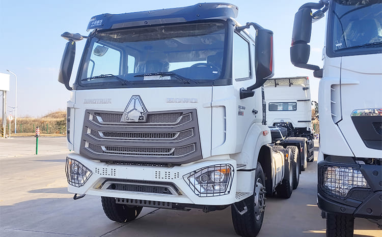 Sinotruk Howo NX 380 Tractor Truck 