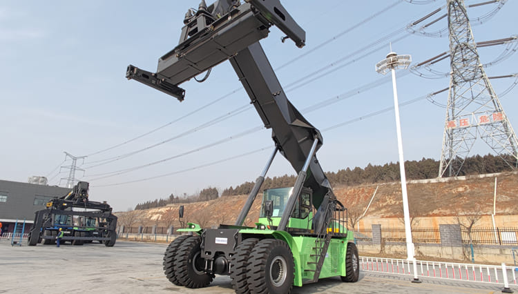 45 Ton Container Reach Stacker for Sale in Guyana