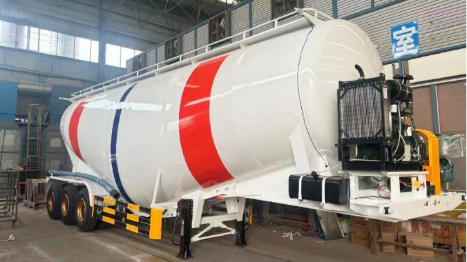 3 Axle Bulk Cement Truck