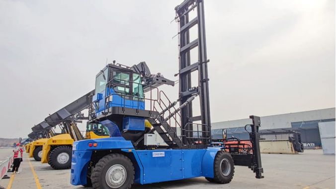 Reach Stacker Forklift