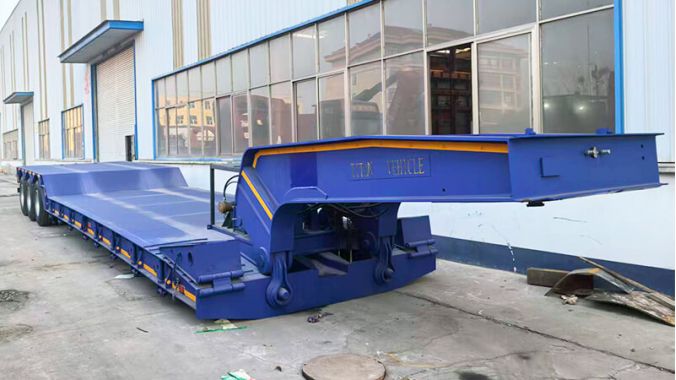Lowboy Cama Baja de 3 ejes y 80 toneladas